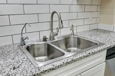 921 Marine Drive 110 Galveston TX 77550