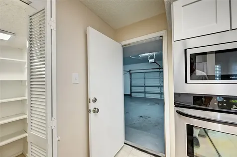 921 Marine Drive 110 Galveston TX 77550