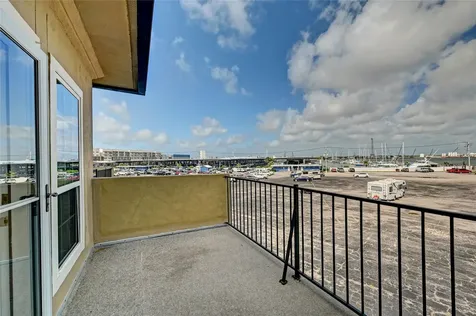 921 Marine Drive 110 Galveston TX 77550