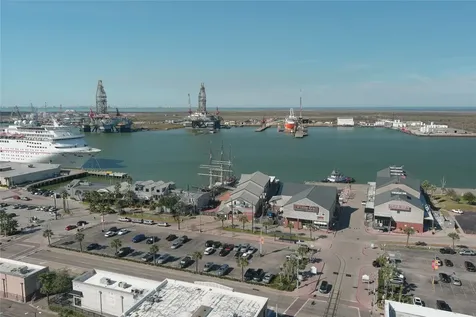 921 Marine Drive 110 Galveston TX 77550