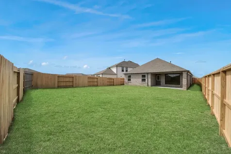 319 Ice Shore Trail Dayton TX 77535