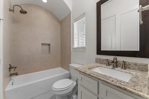 2202 Lakeshore Edge Drive Houston TX 77080