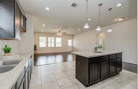 12319 Gatewood Drive Mont Belvieu TX 77535