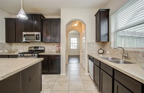 12319 Gatewood Drive Mont Belvieu TX 77535