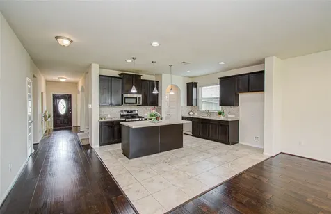 12319 Gatewood Drive Mont Belvieu TX 77535