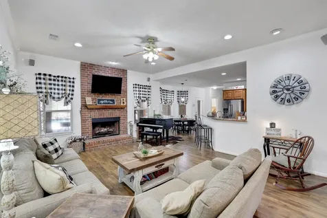 9934 Palm Drive Mont Belvieu TX 77523