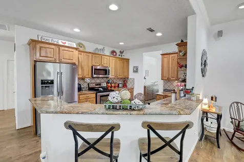 9934 Palm Drive Mont Belvieu TX 77523