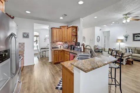 9934 Palm Drive Mont Belvieu TX 77523