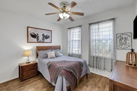 9934 Palm Drive Mont Belvieu TX 77523