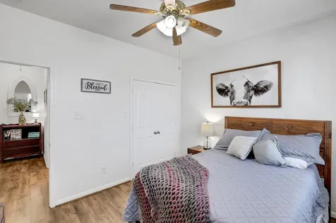 9934 Palm Drive Mont Belvieu TX 77523
