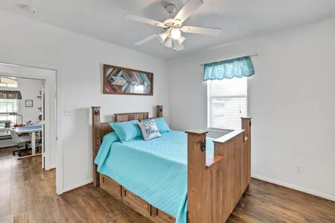 9934 Palm Drive Mont Belvieu TX 77523