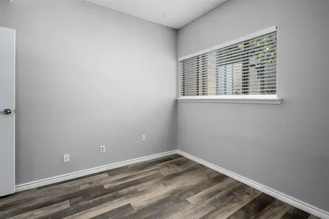 7065 N Holiday Drive Galveston TX 77550
