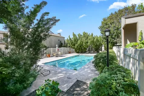 7065 N Holiday Drive Galveston TX 77550