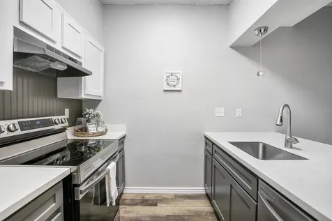 7065 N Holiday Drive Galveston TX 77550
