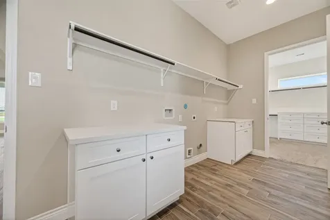 803 Lily Lane Rosharon TX 77583