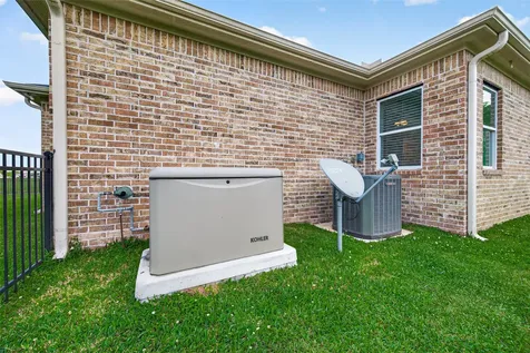 803 Lily Lane Rosharon TX 77583
