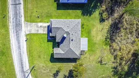 1060 Yaupon Cove Drive Onalaska TX 77360