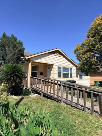7703 Eden Street Houston TX 77012