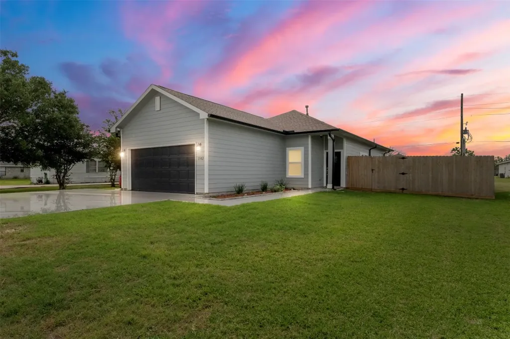 1302 Trinity Street Anahuac TX 77514