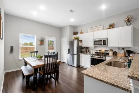 1302 Trinity Street Anahuac TX 77514