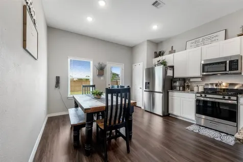1302 Trinity Street Anahuac TX 77514
