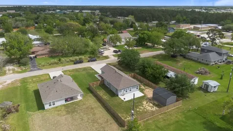 1302 Trinity Street Anahuac TX 77514
