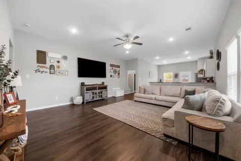 1302 Trinity Street Anahuac TX 77514