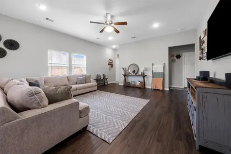 1302 Trinity Street Anahuac TX 77514