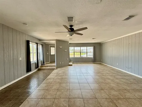 231 W Broad Street Freeport TX 77541