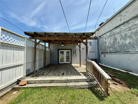 231 W Broad Street Freeport TX 77541
