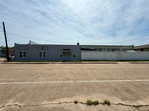 231 W Broad Street Freeport TX 77541