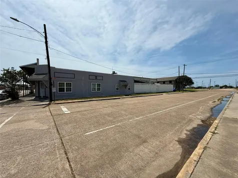 231 W Broad Street Freeport TX 77541