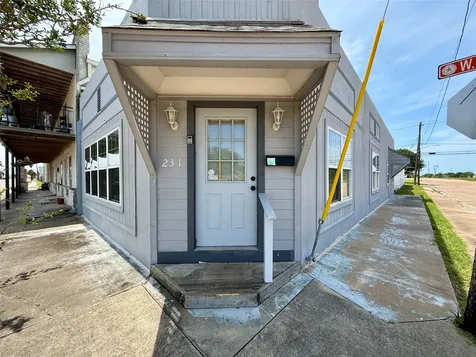 231 W Broad Street Freeport TX 77541