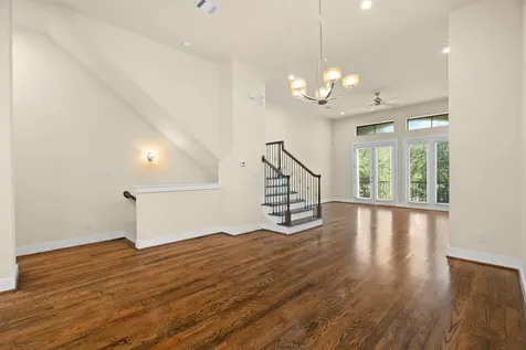 1212 W Dallas Street Houston TX 77019