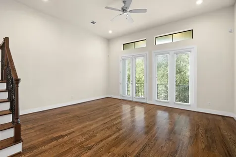 1212 W Dallas Street Houston TX 77019