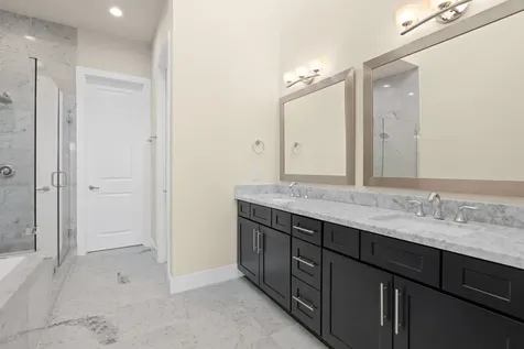 1212 W Dallas Street Houston TX 77019