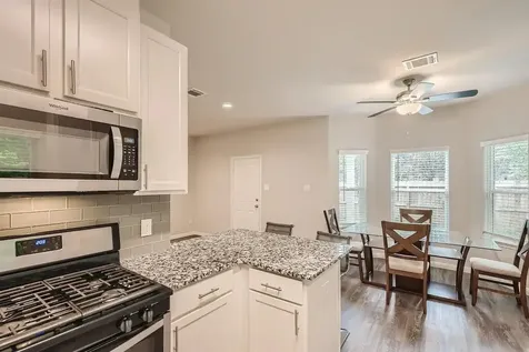 4834 Van Fleet Street Houston TX 77033