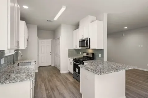 4834 Van Fleet Street Houston TX 77033
