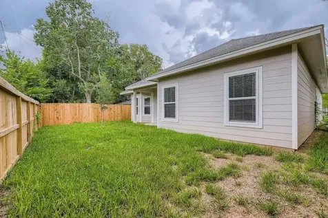 4834 Van Fleet Street Houston TX 77033