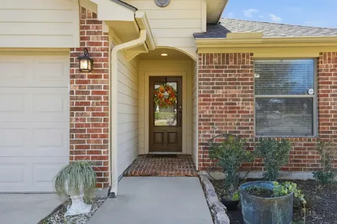102 Golfview Court Montgomery TX 77356