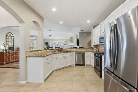 102 Golfview Court Montgomery TX 77356