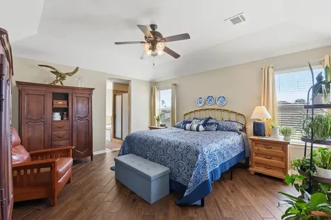 102 Golfview Court Montgomery TX 77356