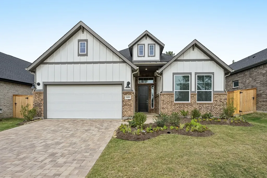 26018 S Outrider Banks Montgomery TX 77316