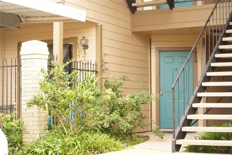 2121 Hepburn Street 716 Houston TX 77054
