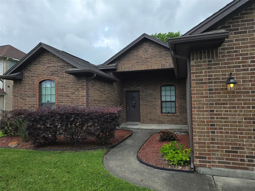5118 Bayou Drive Dickinson TX 77539