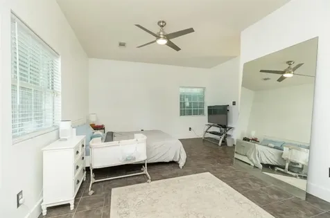 531 Dogwood Street Houston TX 77022