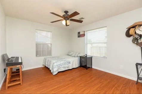 531 Dogwood Street Houston TX 77022