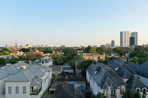 2240 Mimosa Drive 6w Houston TX 77019