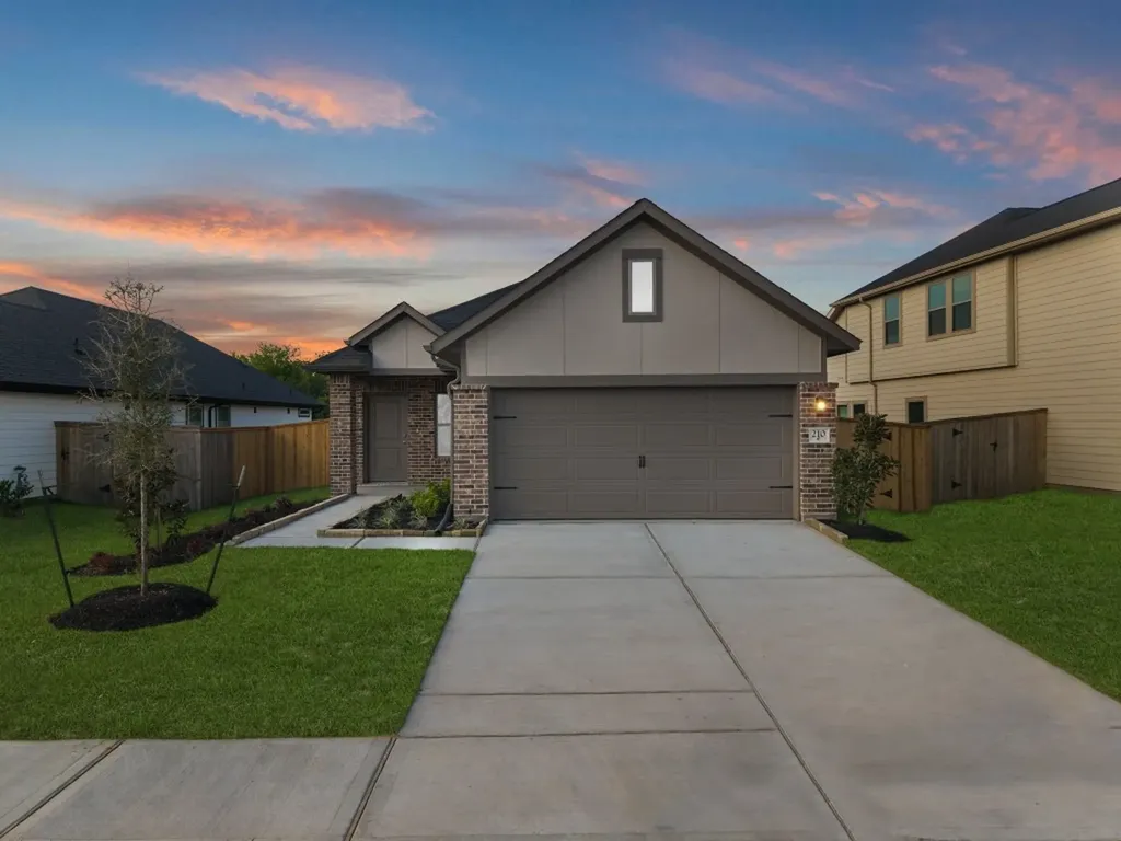 210 Orchard Laurel Drive Alvin TX 77511