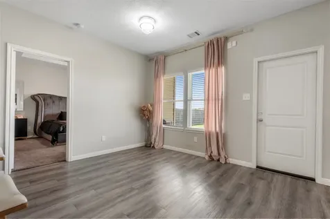 397 Road 5102 L Cleveland TX 77327